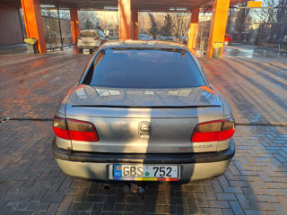 Opel Omega foto 6