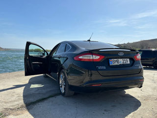 Ford Fusion foto 4