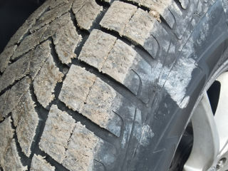 Goodyear R17 235 65 foto 4