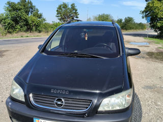 Opel Zafira foto 3