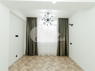 Apartament cu 2 camere, 61 m², Poșta Veche, Chișinău foto 10