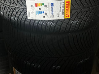 255/40 R20 Pirelli P Zero Winter 2