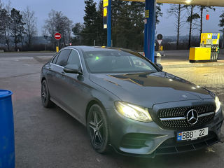 Mercedes E-Class foto 2