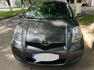 Toyota Yaris foto 1