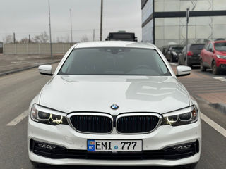 BMW 5 Series foto 2