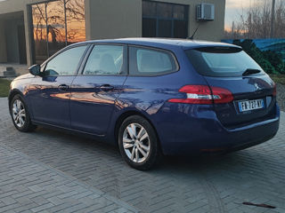 Peugeot 308 foto 2