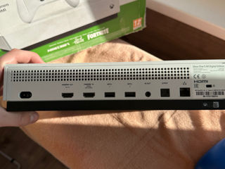 Продаю Xbox one s 1TB foto 4