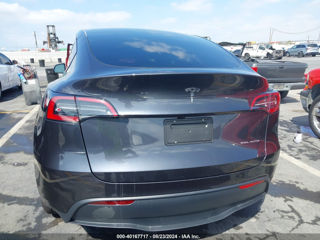 Tesla Model Y foto 7