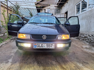 Volkswagen Passat foto 2