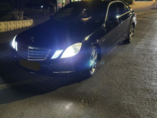 Mercedes E-Class foto 1