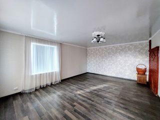 Vânzare 2 case Colonița.100 m2 +50 m2.Reparație cosmetică.7 ari!!! foto 2