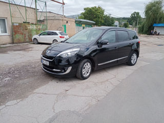 Renault Grand Scenic foto 9