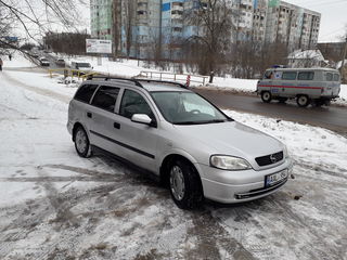 Opel Astra foto 2