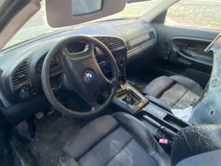 BMW 3 Series foto 6