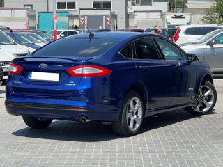 Ford Fusion foto 4