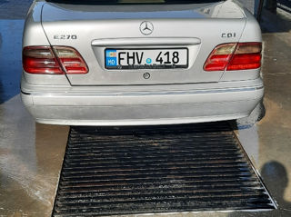 Mercedes E-Class foto 6