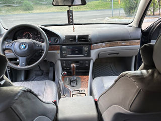BMW 5 Series foto 2