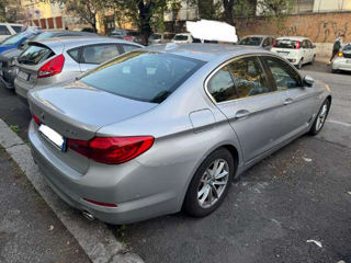 BMW 5 Series foto 4