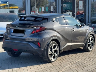 Toyota C-HR foto 4