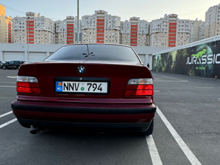 BMW 3 Series foto 4