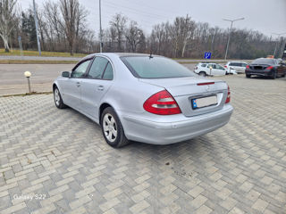 Mercedes E-Class foto 4