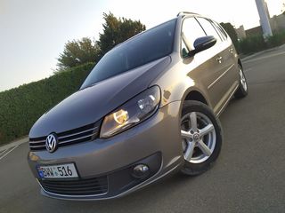 Volkswagen Touran foto 3