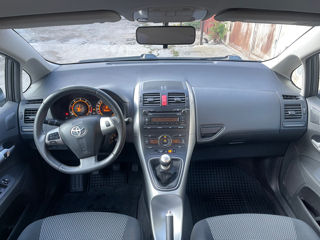 Toyota Auris foto 8