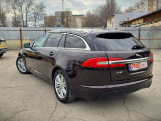 Jaguar XF фото 4