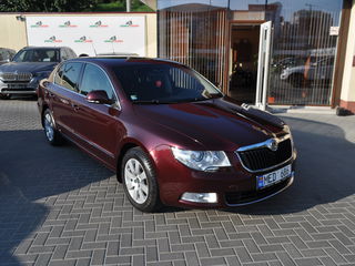 Skoda Superb foto 2