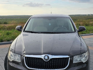 Skoda Superb foto 3