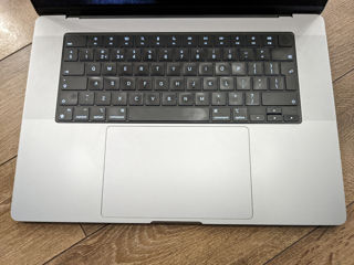 Macbook Pro 16 inch M1 Pro foto 5