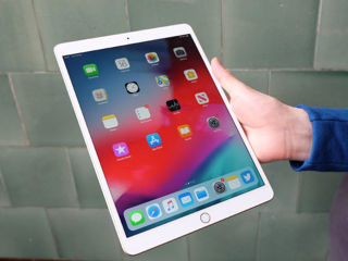 iPad Air 3 (64 GB) + husă