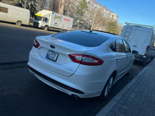 Ford Fusion foto 7