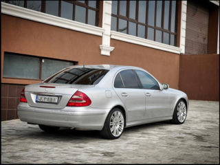 Mercedes E-Class foto 3