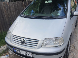 Volkswagen Sharan foto 1