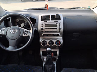 Toyota Urban Cruiser фото 6