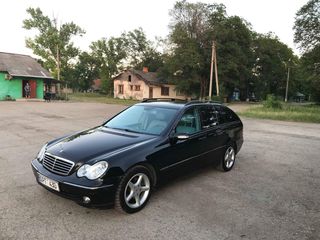 Mercedes C Class foto 2