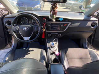 Toyota Auris foto 8