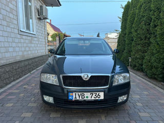 Skoda Octavia foto 1