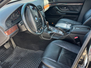 BMW 5 Series фото 4