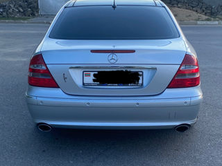 Mercedes E-Class foto 5