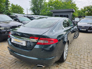 Jaguar XF foto 10