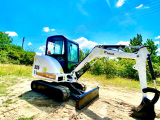 Mini excavator bobcat 325 foto 3