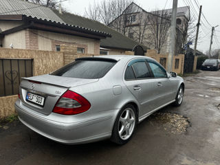 Mercedes E-Class foto 8