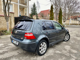 Volkswagen Golf foto 2