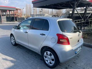 Toyota Yaris foto 3