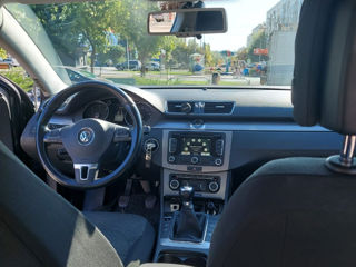 Volkswagen Passat foto 8