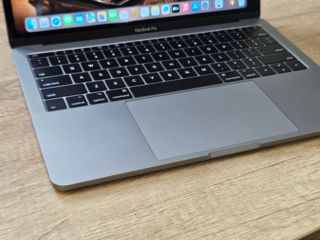 Apple MacBook Pro 13 2017 (i7/16Gb/256Gb) foto 6