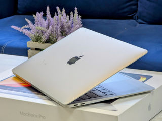 MacBook Air Retina 2019 (Core i5 8210Y/8Gb Ram/128Gb SSD/UHD Graphics/13.3" Retina) foto 10