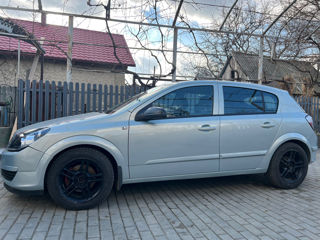 Opel Astra foto 2